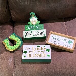 St Patrick’s  Gold and Green Decorative Sign